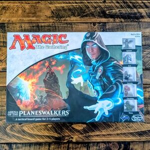 Magic The Gathering Arena of The Planeswalkers Hasbro Board Game 2014